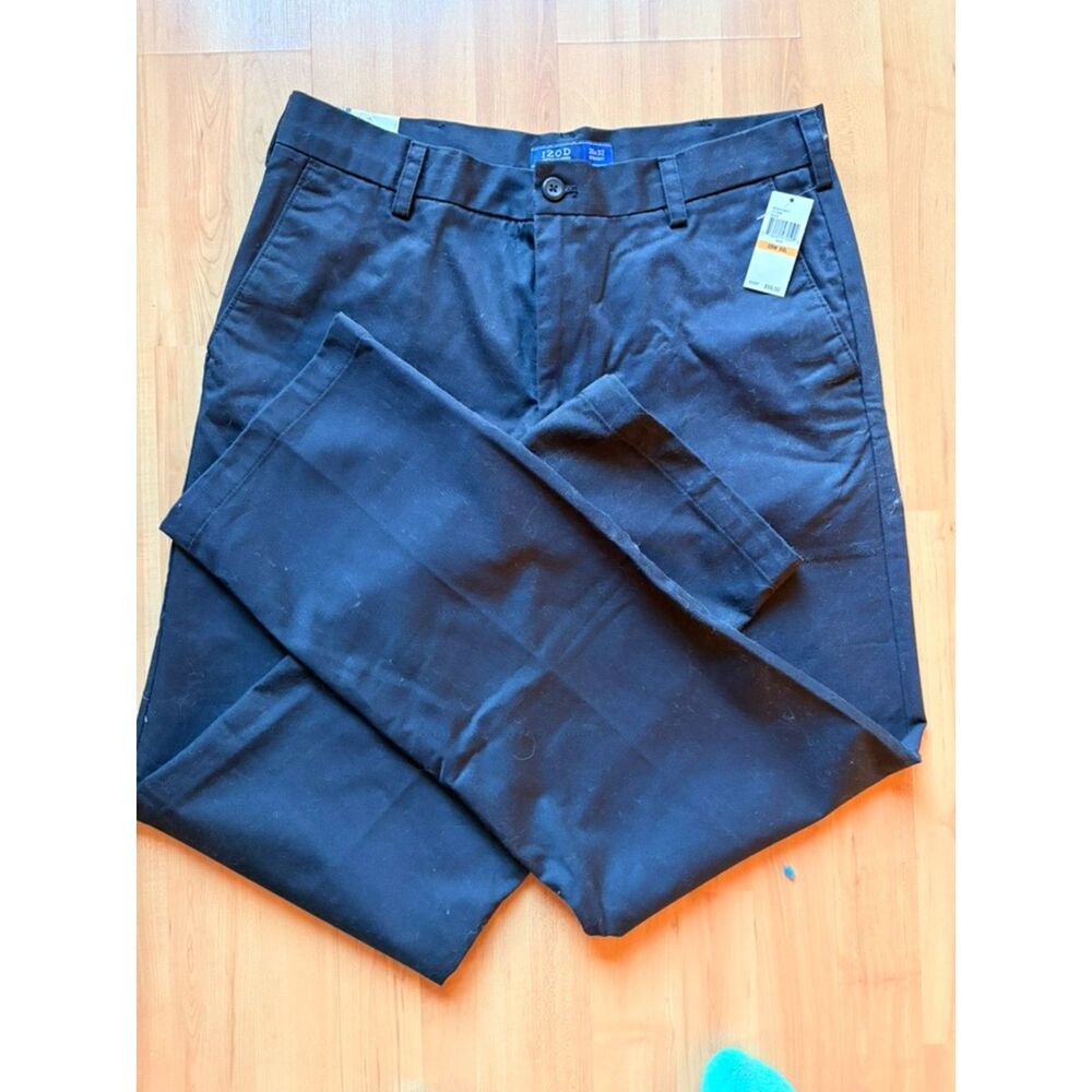 Mens Izod Navy Straight Non-Iron Flat Front Chino 32 x 33 NWT